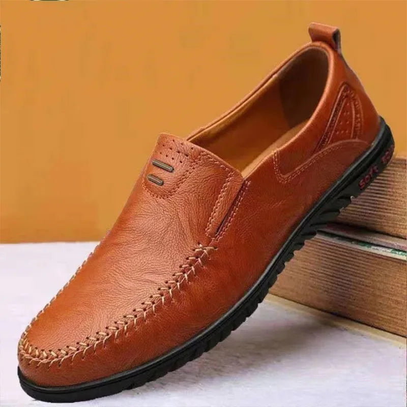 2023 Genuine Leather Men Casual Shoes Luxury Brand Casual Slip on Formal Loafers Men Moccasins Italian Black Male Driving Shoes