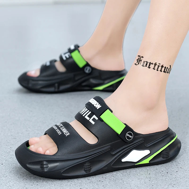 Fashion Men Outdoor Sandals Slippers Beach Comfortable Thick Sole Clogs Men Casual Shoes Garden Shoes Men Women Beach Sandals