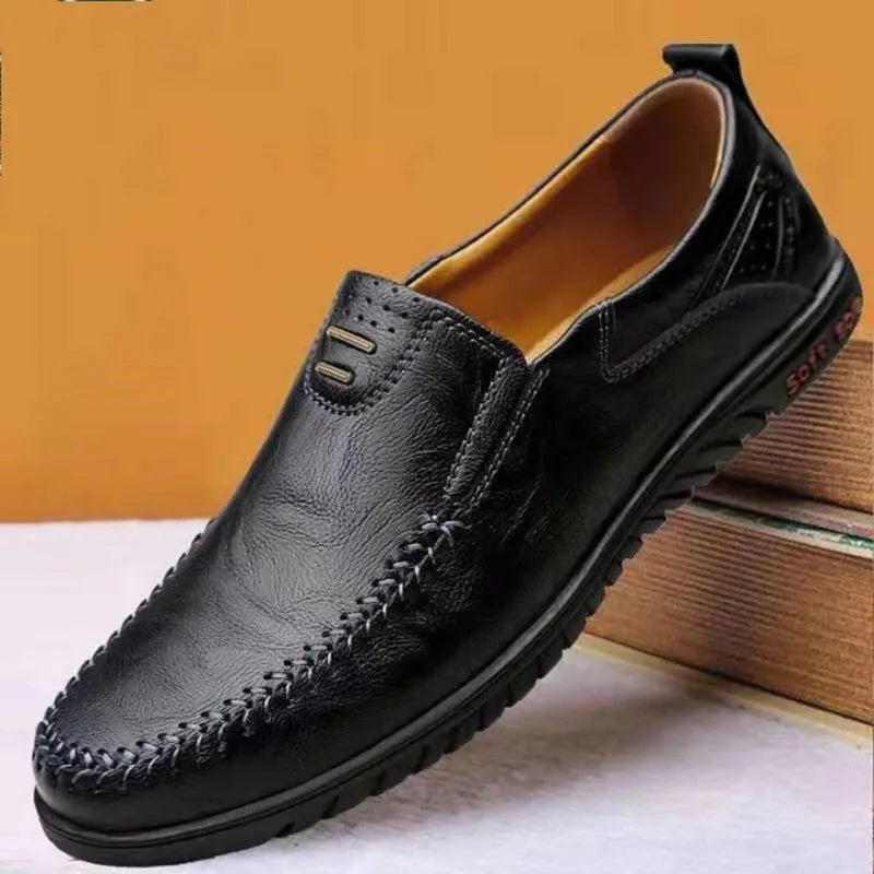 2023 Genuine Leather Men Casual Shoes Luxury Brand Casual Slip on Formal Loafers Men Moccasins Italian Black Male Driving Shoes